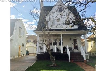 223 Beach 146th St, Neponsit, NY 11694