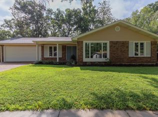 768 Winding Bend Ln, Ballwin, MO 63021