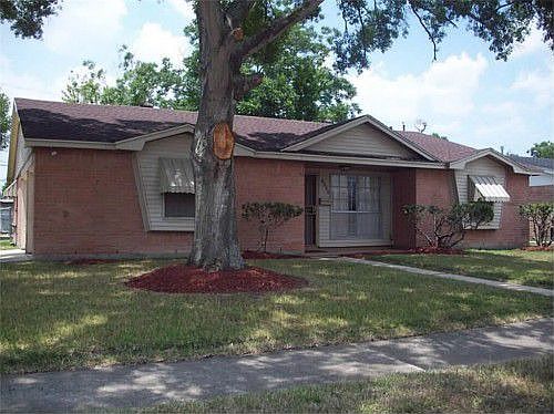 1st image of 4846 Trail Lake Dr