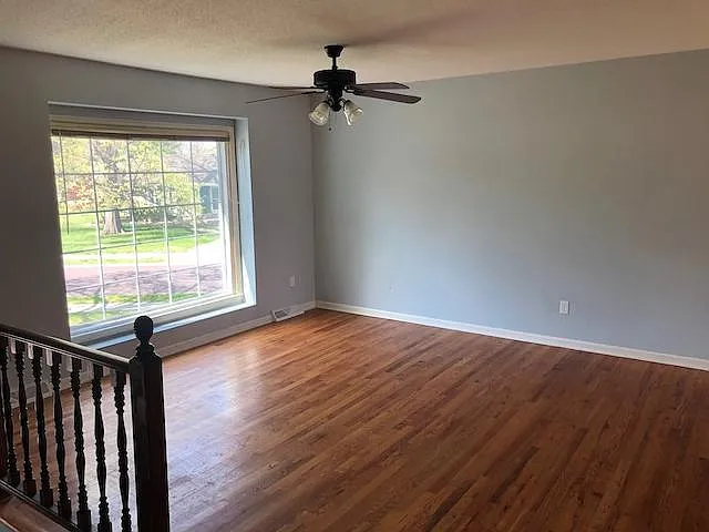 9701 Slater St — Photo 3