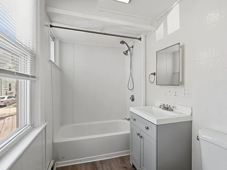46 E Transit St #1F — Photo 10