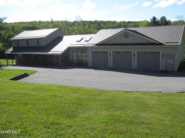 308 Shapiro Rd, Loretto, PA 15940