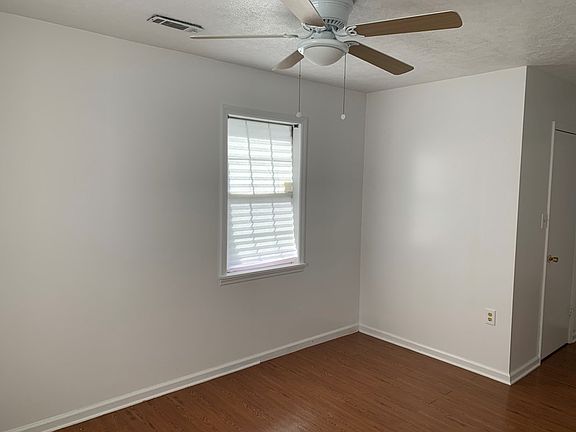 4th image of 1141 Aldrich St NE