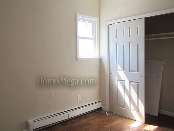 5th image of 3056 Mickle Ave