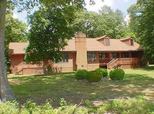 8500 Gaines Point Rd, Hayes, VA 23072