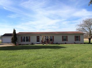 16128 Smith Rd, Yoder, IN 46798