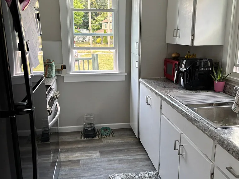 10 Norwood Ave #A — Photo 2