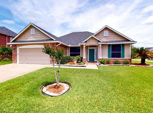 302 Village Grn, Victoria, TX 77904