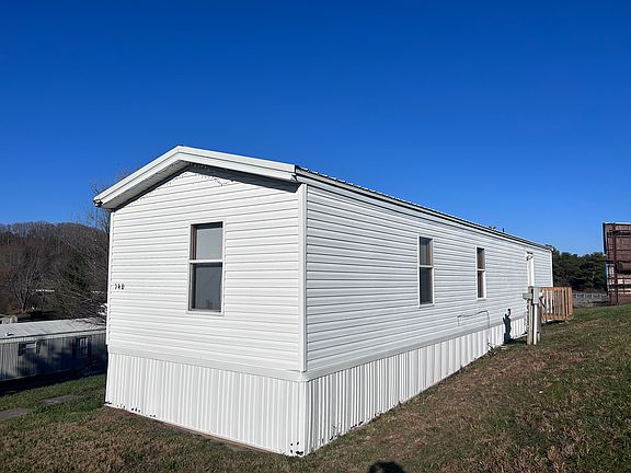 3rd image of 292 Auto Ln #2B-2Ba-980Sqft