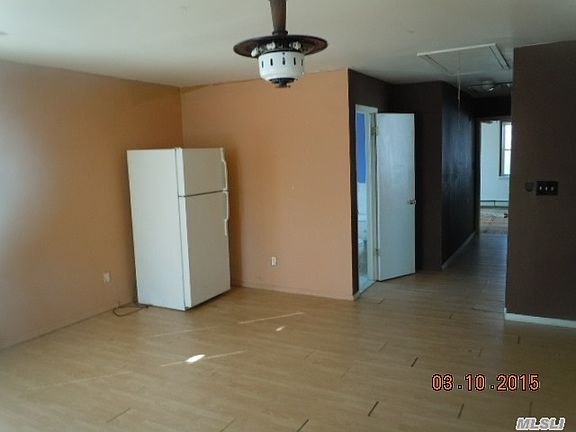 5th image of 454 Yale Ave