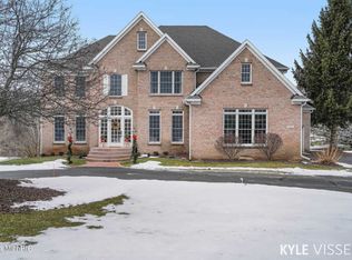 2435 Fairway Winds Ct NE, Ada, MI 49301