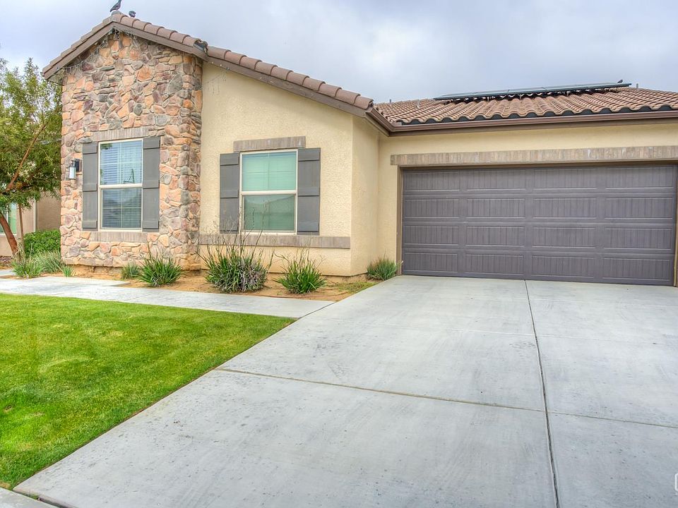 1st image of 9414 Woodland Ridge Ln