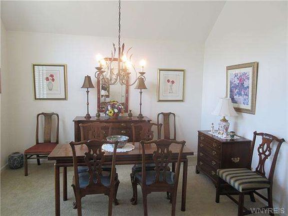 5th image of 8461 Chadway Ct