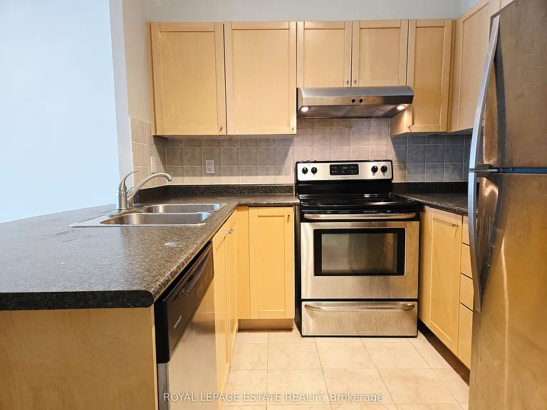 600 Queens Quay W #632 — Photo 9