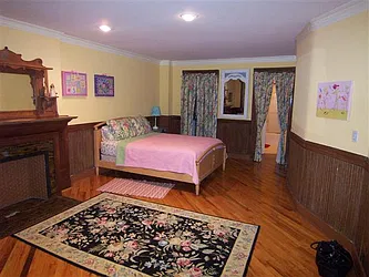 Rented by Susan Finkel, LREB