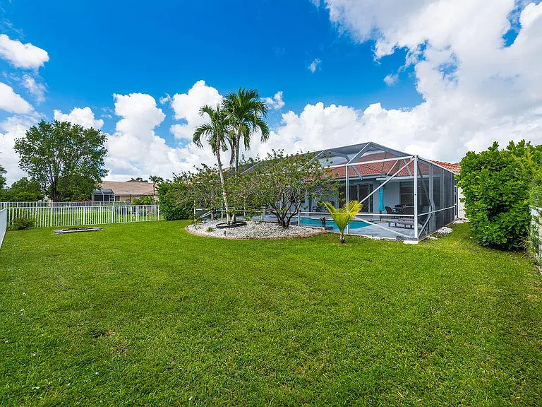 116 Bella Vista Way — Photo 32