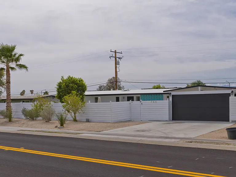 765 W Rosa Parks Rd — Photo 3