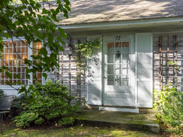 72 Hathaway Road, Osterville, MA 02655