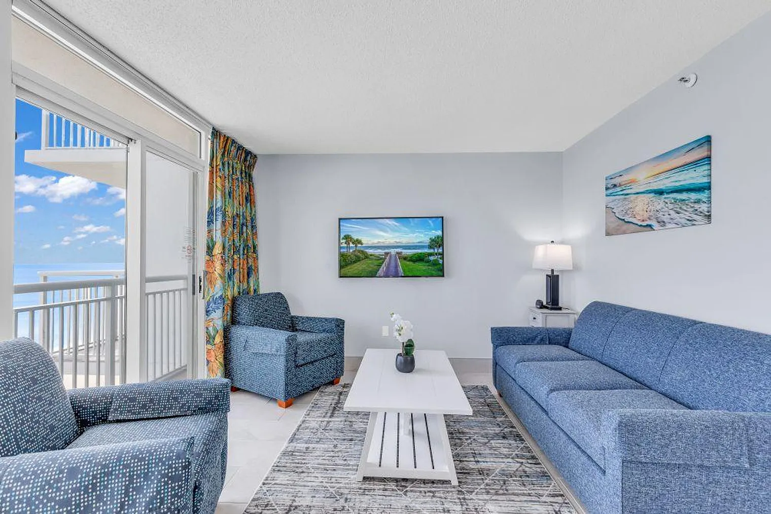 2 bed, 2.0 bath, 990 sqft, $5,225 — Photo 1