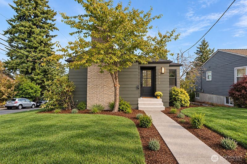 2nd image of 8622 17th Avenue NE