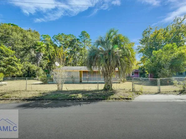 1106 Alabama St, Darien, GA 31305