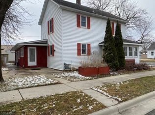311 N 3rd St, Goodhue, MN 55027