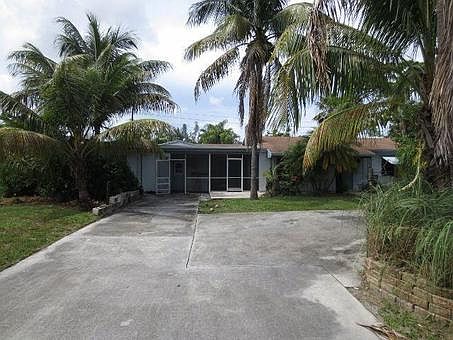 5th image of 4687 Kelly Dr