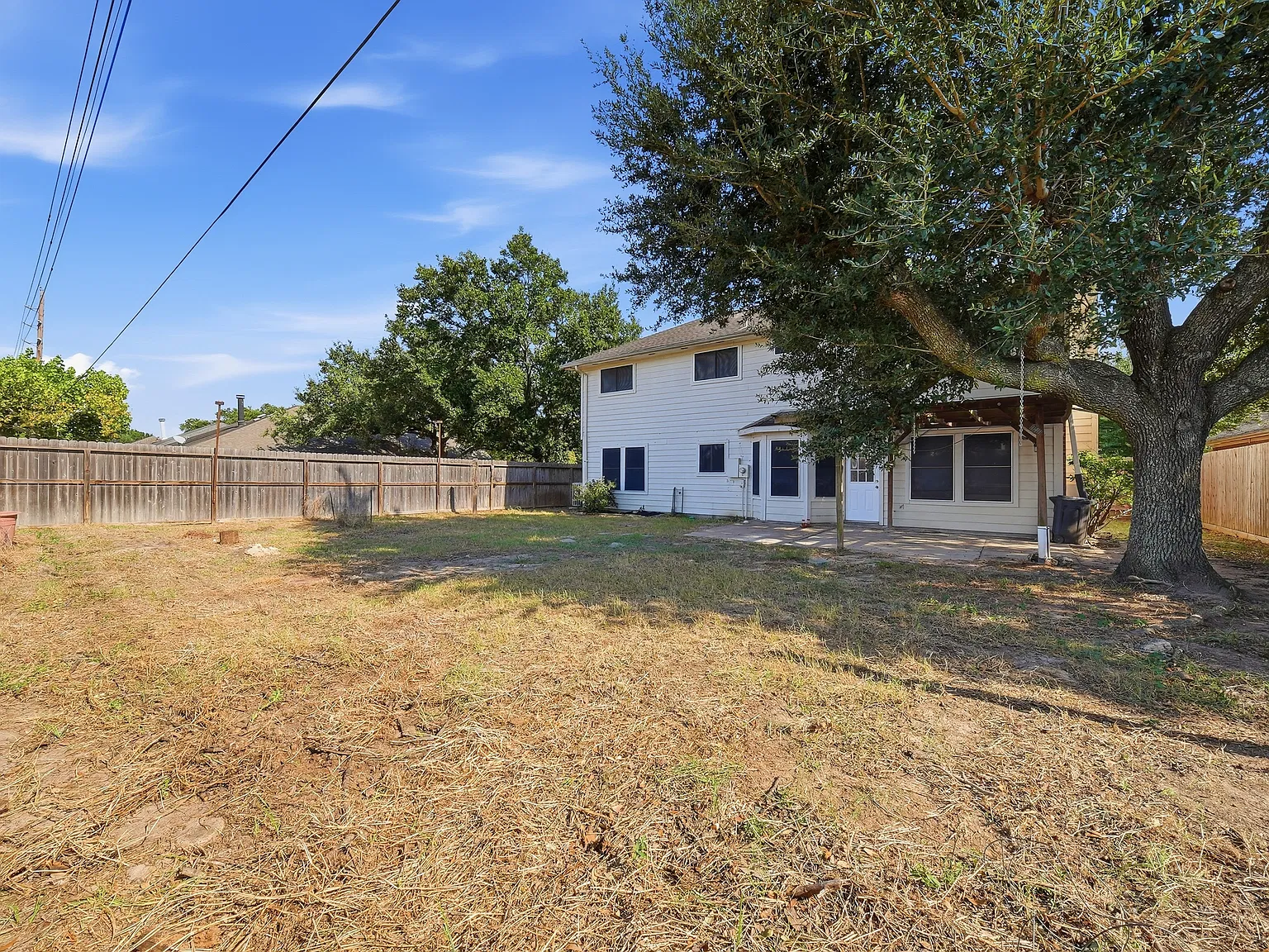 3 bed, 2182 sqft, $2,450 — Photo 2