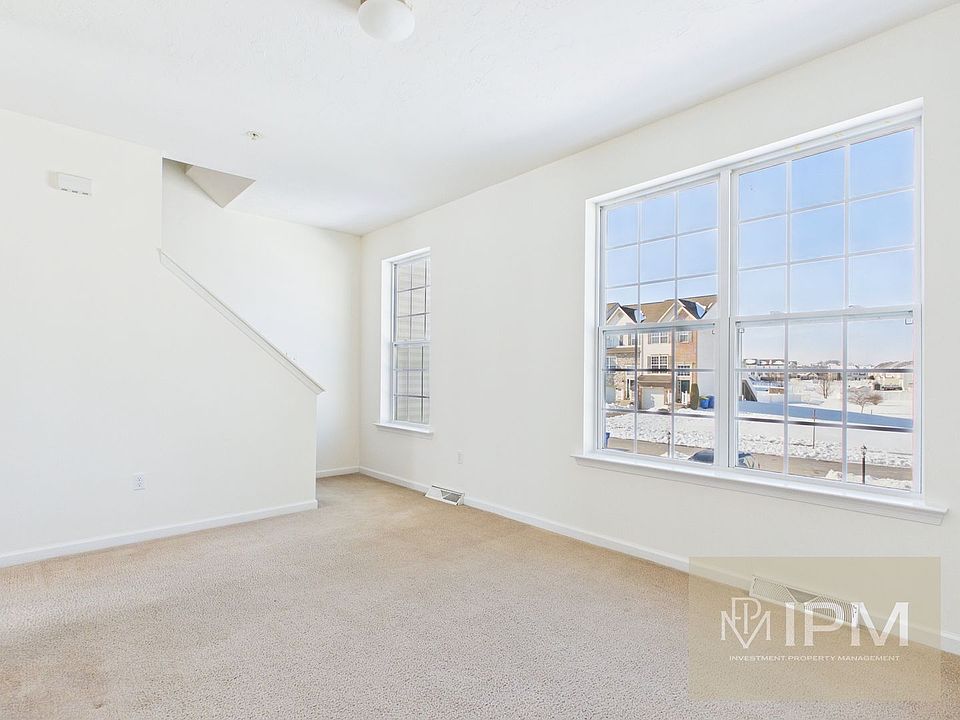 1st image of 379 Mesa Ln