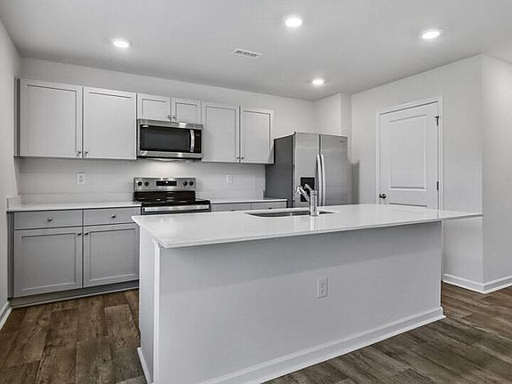 7th image of this home