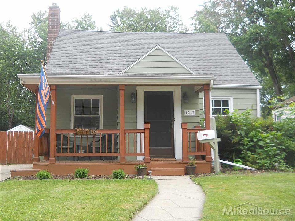 1st image of 1213 Wyandotte Ave