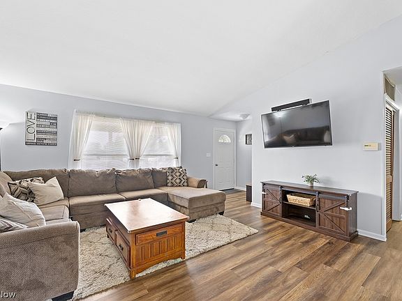 2nd image of 7887 Eileen Dr