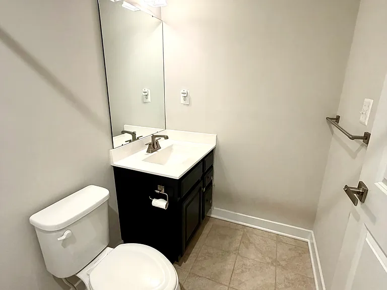 2807 Lewis Ave — Photo 15