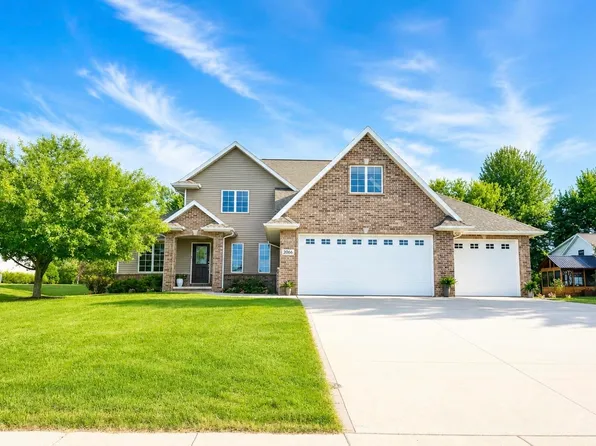 2066 Dollar Rd, De Pere, WI 54115