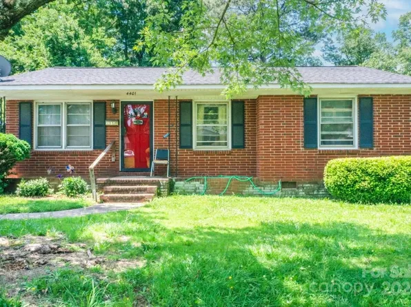 4401 Ridgeley Dr, Charlotte, NC 28208