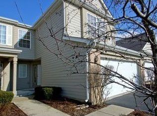3256 Foxridge Ct, Woodridge, IL 60517