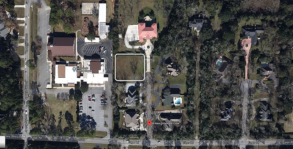 1st image of 26 Crestwood W