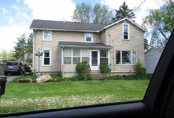 1st image of 416 W Madison St