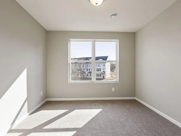5182 Hampton St NE — Photo 25