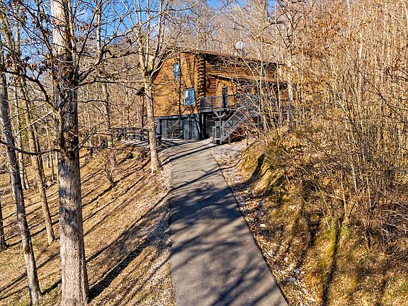 2nd image of 5290 Old Harding Rd