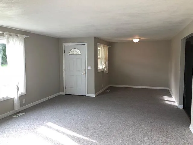 6445 Rankin Dr — Photo 3