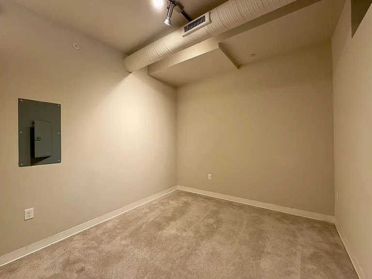 Charming 1 Bedroom/1 Bathroom Apartment Unit in Downtown Baltimore, MD! Unit 416 — Photo 69