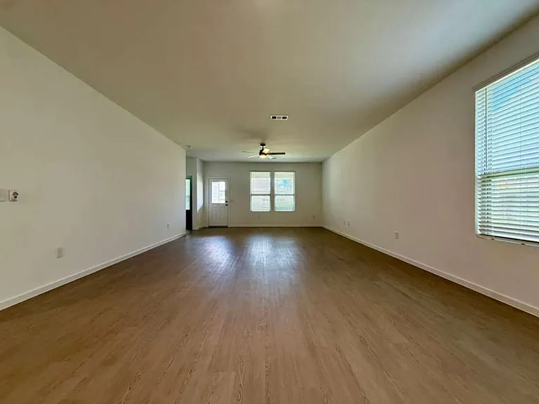 15349 Dapple Bluff Ln — Photo 8