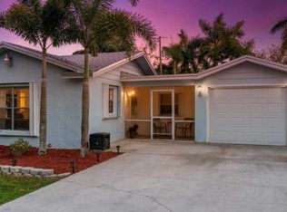 14842 April Dr, Loxahatchee, FL 33470