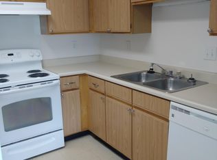382 Country View Ct APT 6, Martinsville, IN 46151