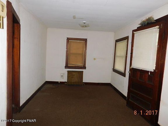 4th image of 229 Pokona Ave