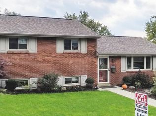1349 Cardinal Dr, Pittsburgh, PA