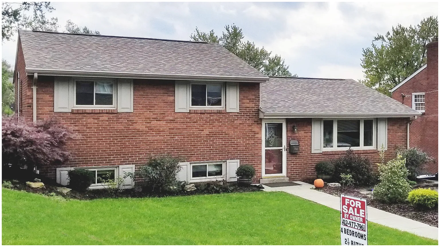 1349 Cardinal Dr photo 1