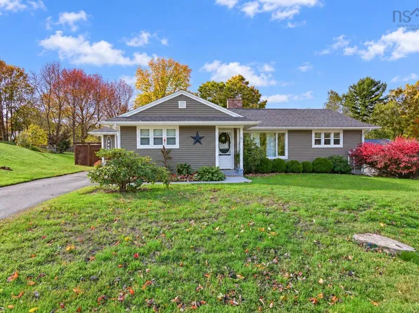 23 Grant St, Kentville, NS B4N 2S5