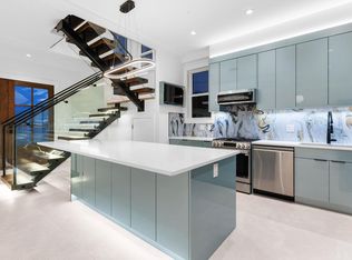 1204 Hammond Ave #102, Coquitlam, BC V3K2P1